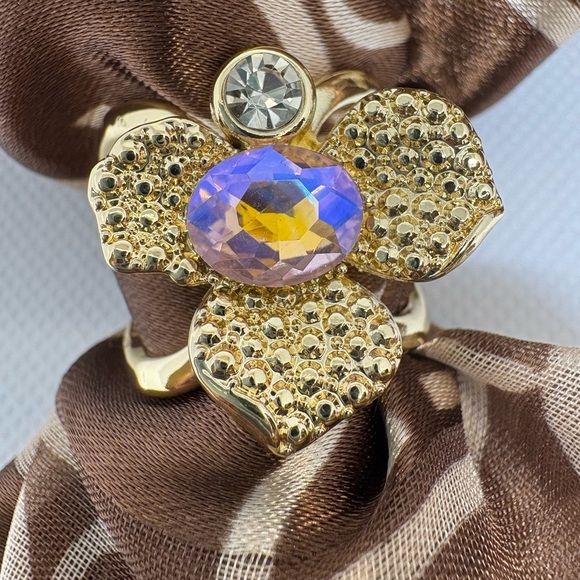 Gold Tone Aurora Borealis Crystal Flower Scarf Slide Ring Brooch - Picture 15 of 15